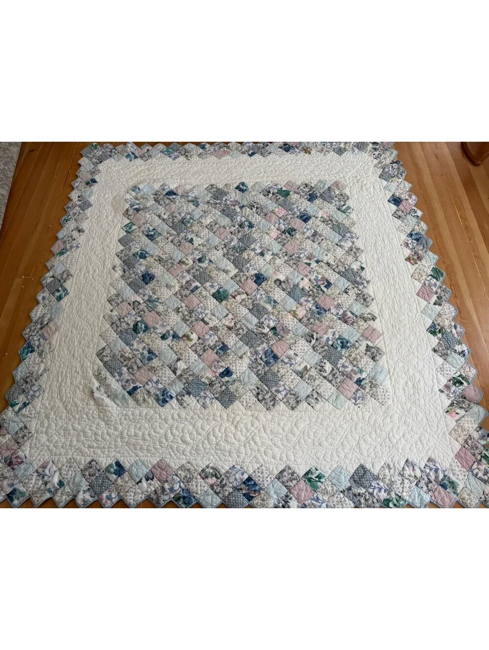 Vintage Impressions Patchwork Quilt Full Queen 80x82 w/ Matching Pillow Sham